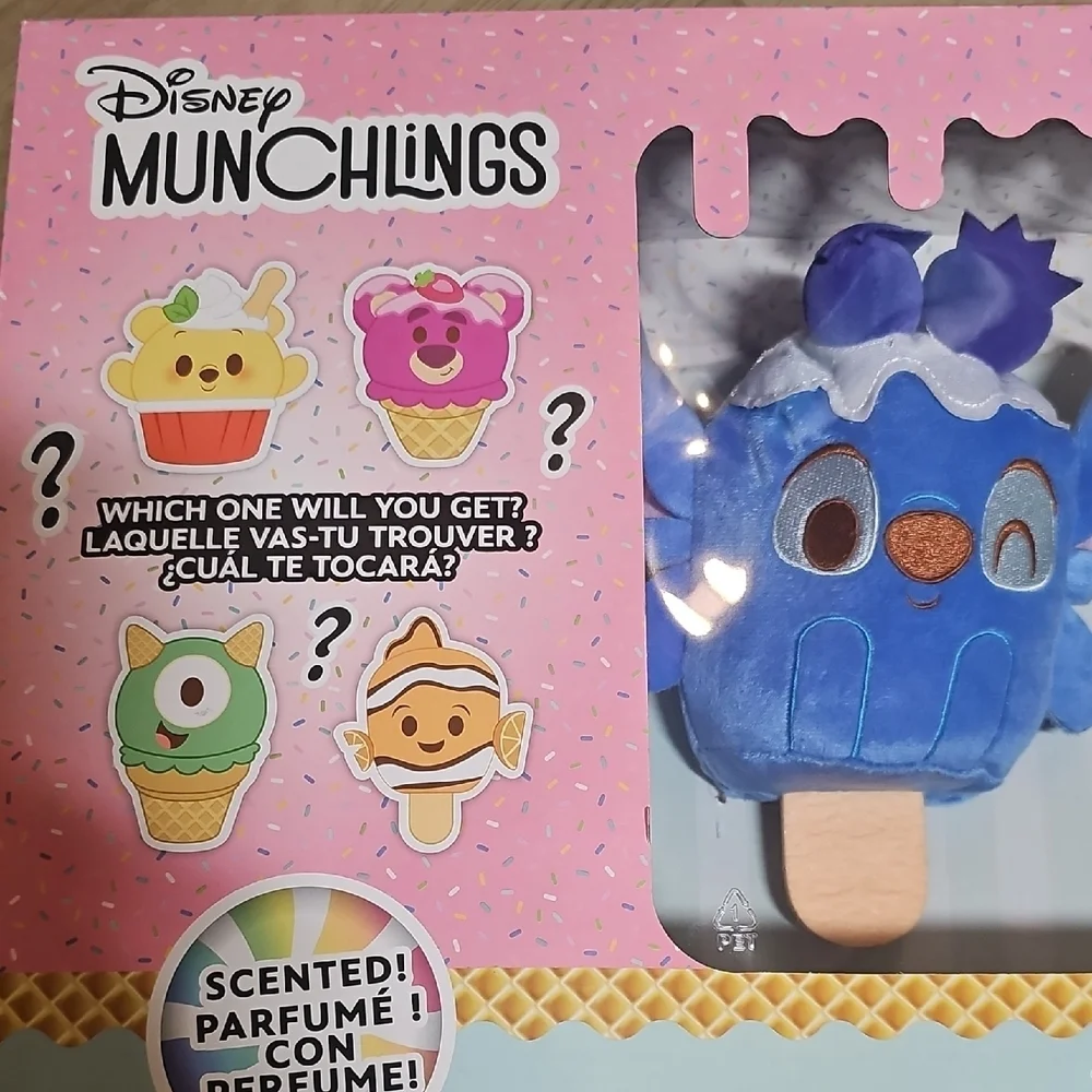 New In Box Disney Munchlings Plush Collector Set Scented 4 Piece